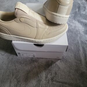 Men's Casual Low-Top Sneakers in Cream